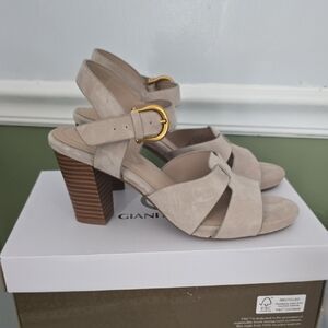 Giani Bernini Beige Strappy Heels with Gold Buckle